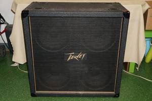 lot 128 image: Peavey 4x12 Speaker Cabinet