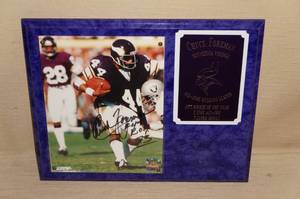 lot 151 image: Chuck Foreman Autographed Photo Plaque