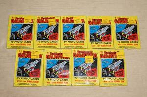 lot 136 image: 9 Packs of Battlestar Galactica Cards