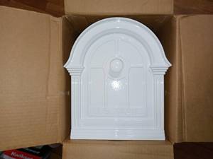 lot 77 image: Manchester Steel and Aluminum White Post Mount Mailbox