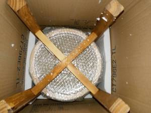 lot 106 image: 10 in. and 8 in. Olive Green Sunburst Ceramic Planter on Wood Stand Mid-Century Planter(Set of 2 )