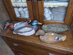 lot 30 image: (4) Vintage Painted Wood Ducks