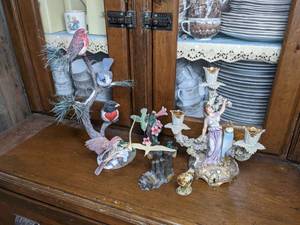 lot 48 image: Assorted Whimsical Figurines