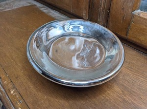 lot 51 image: Vintage Hurricane Lamp Reflector