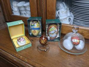 lot 61 image: Assorted Painted Easter Eggs