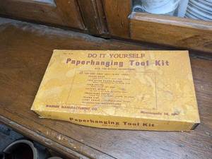 lot 65 image: Vintage Wallpaper Hanging Tool Kit in Box