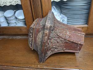 lot 71 image: Carved Wood Post Cap