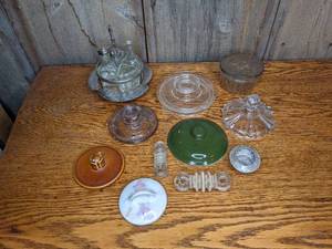 lot 75 image: Lids and Shakers
