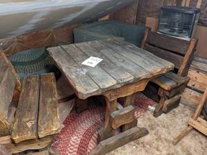 lot 500 image: Rustic Primitive Wood Table and Benches