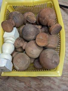 lot 524 image: Assorted Small Wood Newel Post Caps