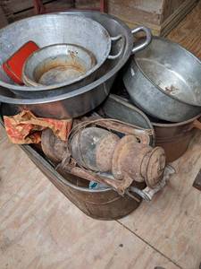 lot 526 image: (2) Copper Boiler Wash Tubs and Assorted Metal Buckets