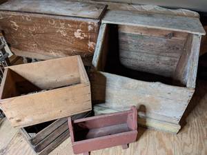 lot 531 image: Assorted Vintage Wood Boxes