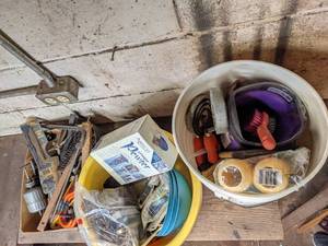 lot 703 image: Assorted Hardware & Garage Items - see photos