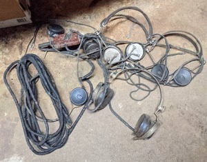 lot 724 image: Lot of Vintage Airline Radio Special & Other Headphones