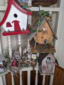 lot 214 image: Lot of 5 Wood Birdhouses