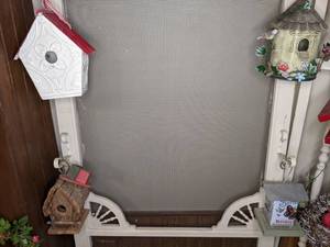 lot 215 image: Lot of 3 Birdhouses, 1 Bird Feeder, and a Tin Butterfly