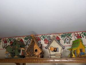 lot 217 image: (4) Fancy Birdhouses