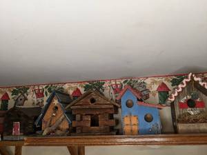 lot 219 image: Lot of 5 Wood Birdhouses