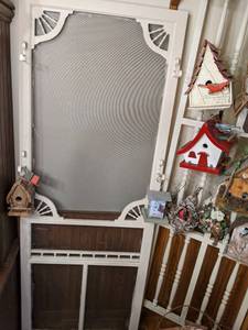 lot 250 image: Carved Wood Screen Door
