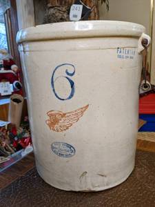 lot 255 image: Red Wing #6 Crock