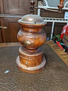 lot 264 image: Stefano Ugolini Firenze 1784 Coffee Grinder