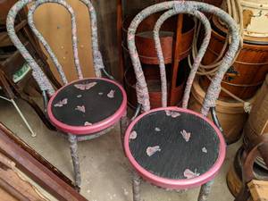 lot 770 image: These Butterfly Chairs Have PERSONALITY