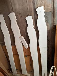 lot 768 image: Tall Skinny Wood Cut Outs