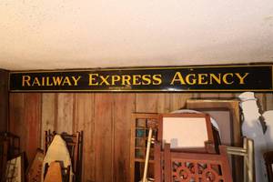 lot 1 image: Railway Express Agency Antique Porcelain Sign