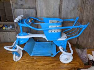 lot 85 image: Vintage BuggyStroller