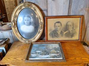 lot 89 image: Antique Framed Photographs and Artwork