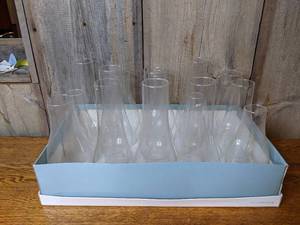 lot 401 image: Lot of Glass Hurricane Lamp Shades