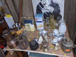lot 418 image: Lot of Assorted Vintage Goods & Charlie Chaplin Poster