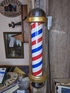 lot 6 image: William Maruy Barbar Pole