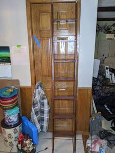 lot 457 image: 7 Decorative Ladder