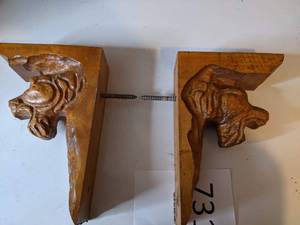 lot 731 image: Pair of Carved Lions Head Corbels