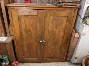 lot 740 image: Rustic Warm Wood Cabinet