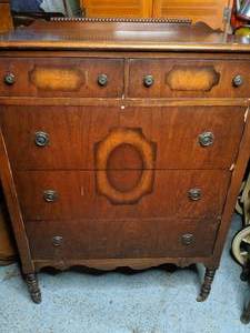 lot 812 image: Vintage Dresser Plus Contents - see photos