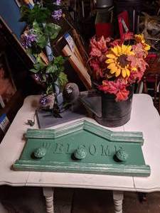lot 166 image: (3) Pieces of Country Style Decor