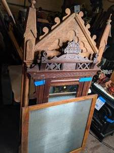 lot 175 image: Vintage Mirror, Frame and Window