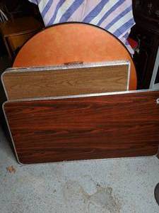 lot 187 image: (3) Vintage Collapsible Tables