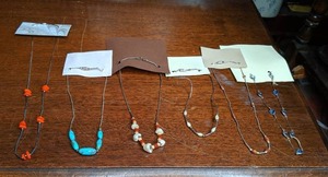 lot 195 image: (6) Necklaces - see photos