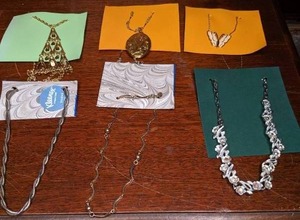 lot 197 image: (6) Necklaces - Locket and Others