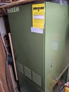 lot 5 image: Rheem High Boy Oil Furnace