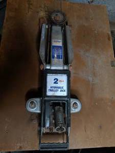 lot 105 image: Two Ton Hydraulic Trolley Jack (no handle)