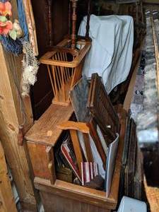 lot 150 image: (2) Wood Magazine Racks & Box of Decor