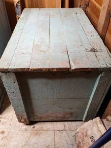 lot 839 image: Antique Painted Wood Trunk