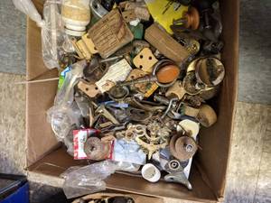 lot 877 image: Drawer Pulls, Wheels