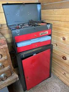 lot 963 image: Tool Locker Filled with Hand Tools