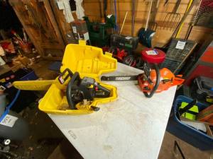 lot 997 image: Echo and McCullough Chainsaws