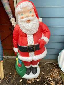 lot 385 image: Five Foot Plastic Santa